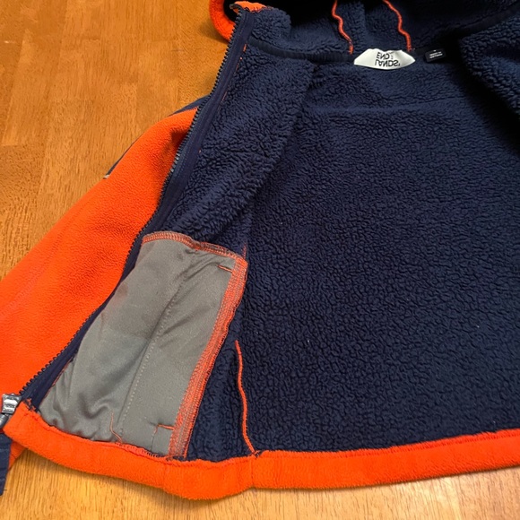 Orange Lands End fleece coat- size 4 kids. Pre owned good condition. - Picture 4 of 7